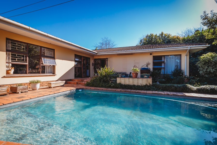 5 Bedroom Property for Sale in Bodorp Western Cape